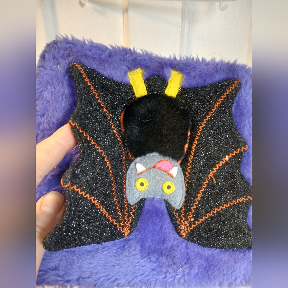 FREE With Purchase - Plush Book Snuggle Story toddler baby kids Bat unique - Picture 3 of 8